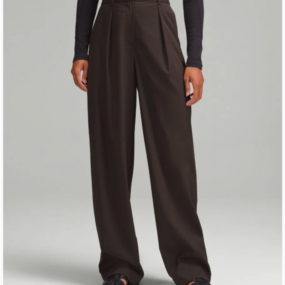 Barely Worn Lululemon Pleat Front High Rise Trousers